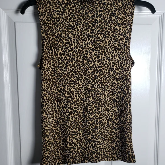 Ann Taylor High Neck Leopard Print Sleeveless Top - Picture 3 of 7